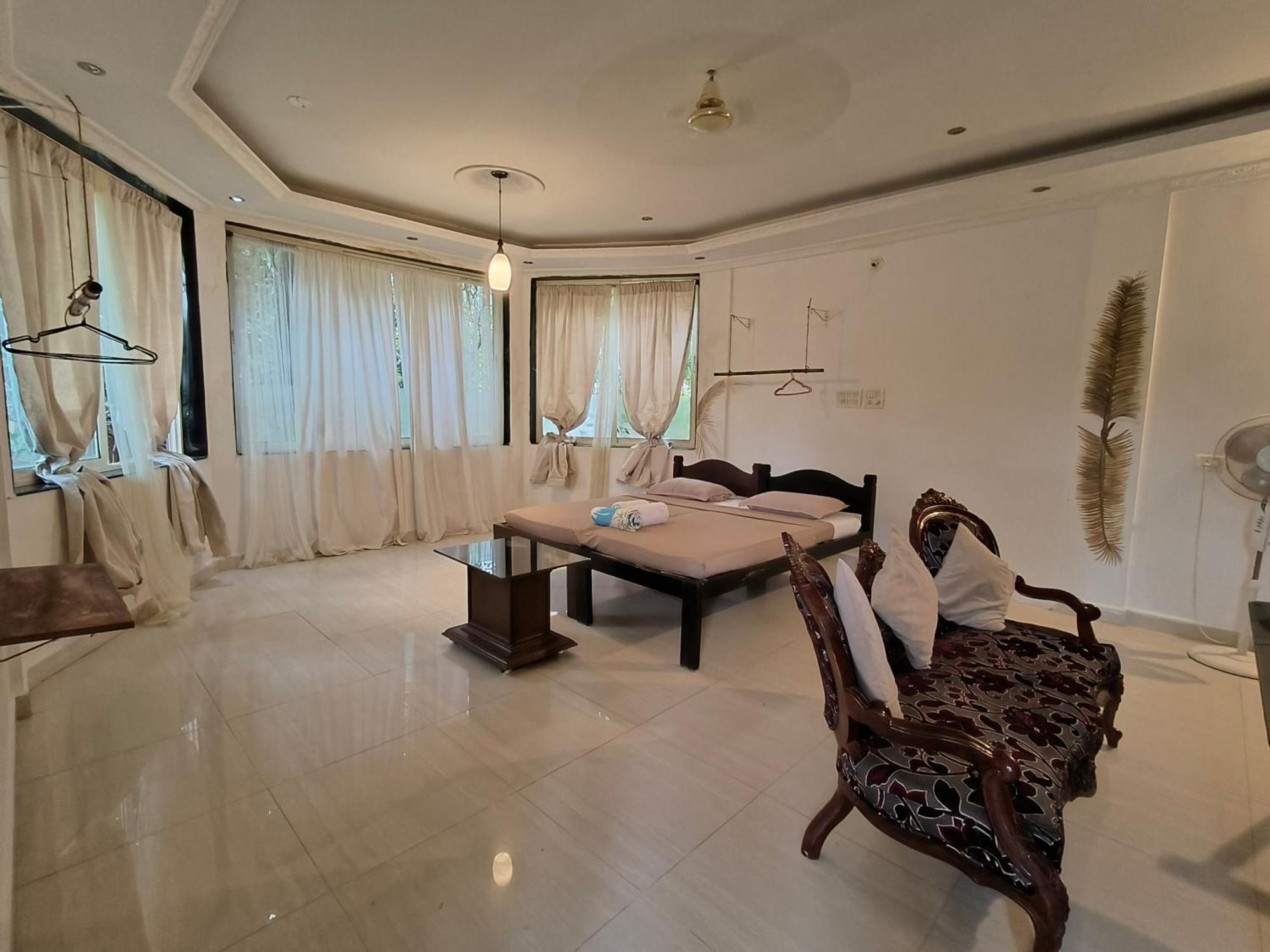 J-House, Spacious Apartments With Balconies, Thalassa 1Min Away Siolim Εξωτερικό φωτογραφία