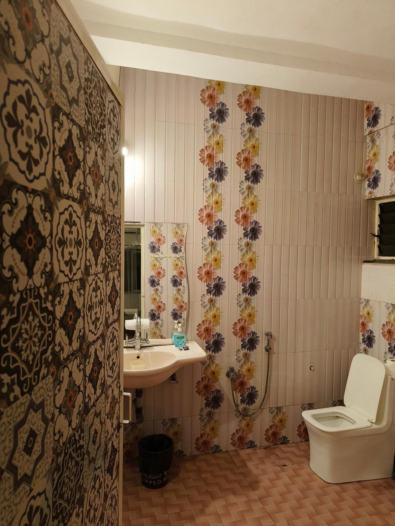 J-House, Spacious Apartments With Balconies, Thalassa 1Min Away Siolim Δωμάτιο φωτογραφία
