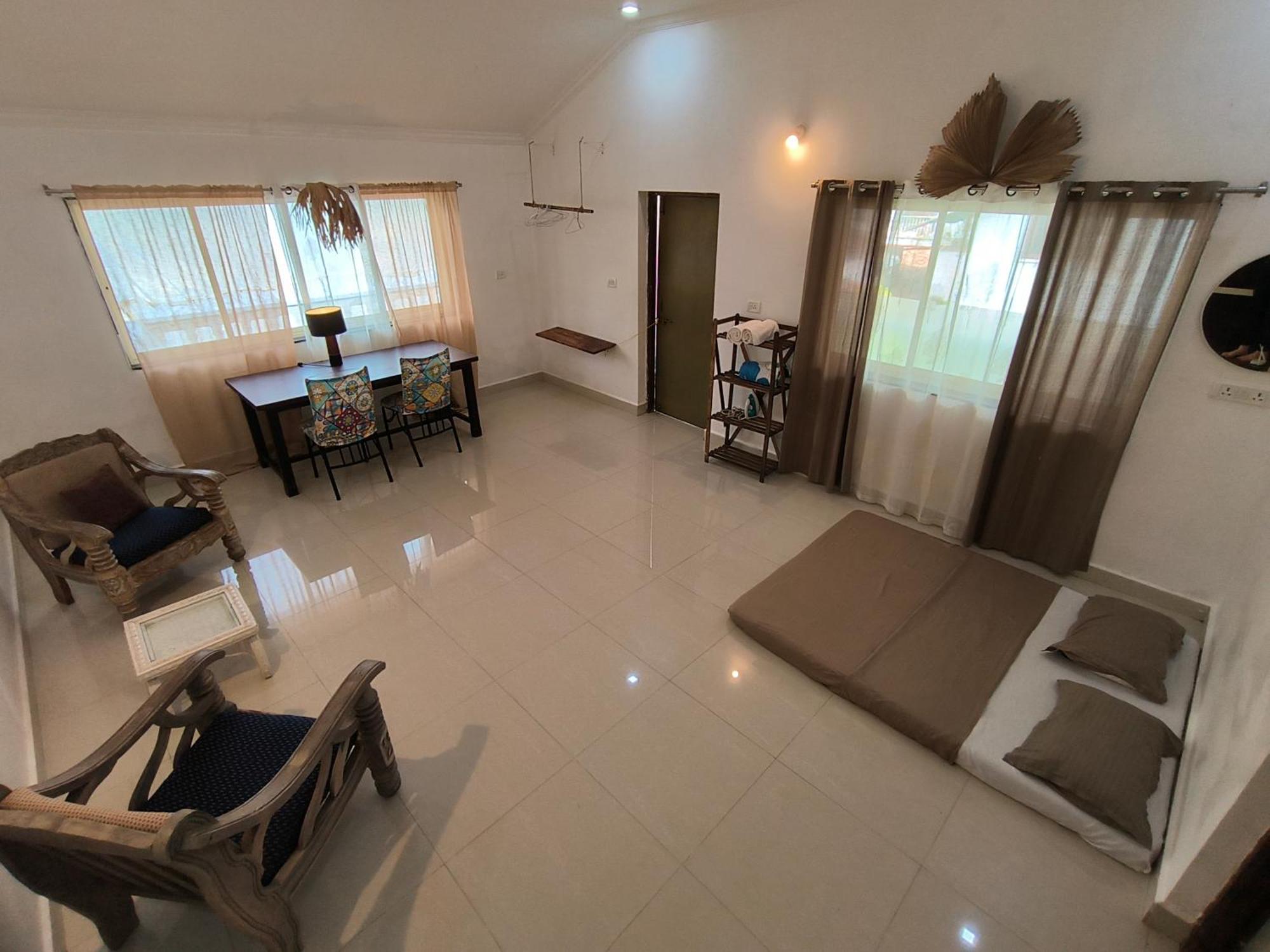 J-House, Spacious Apartments With Balconies, Thalassa 1Min Away Siolim Εξωτερικό φωτογραφία